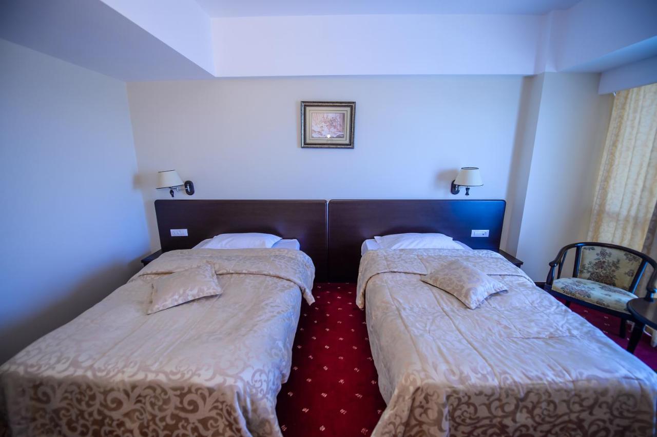 Hotel Esplanada Tulcea Exteriér fotografie