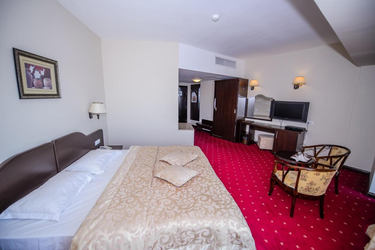 Hotel Esplanada Tulcea Exteriér fotografie