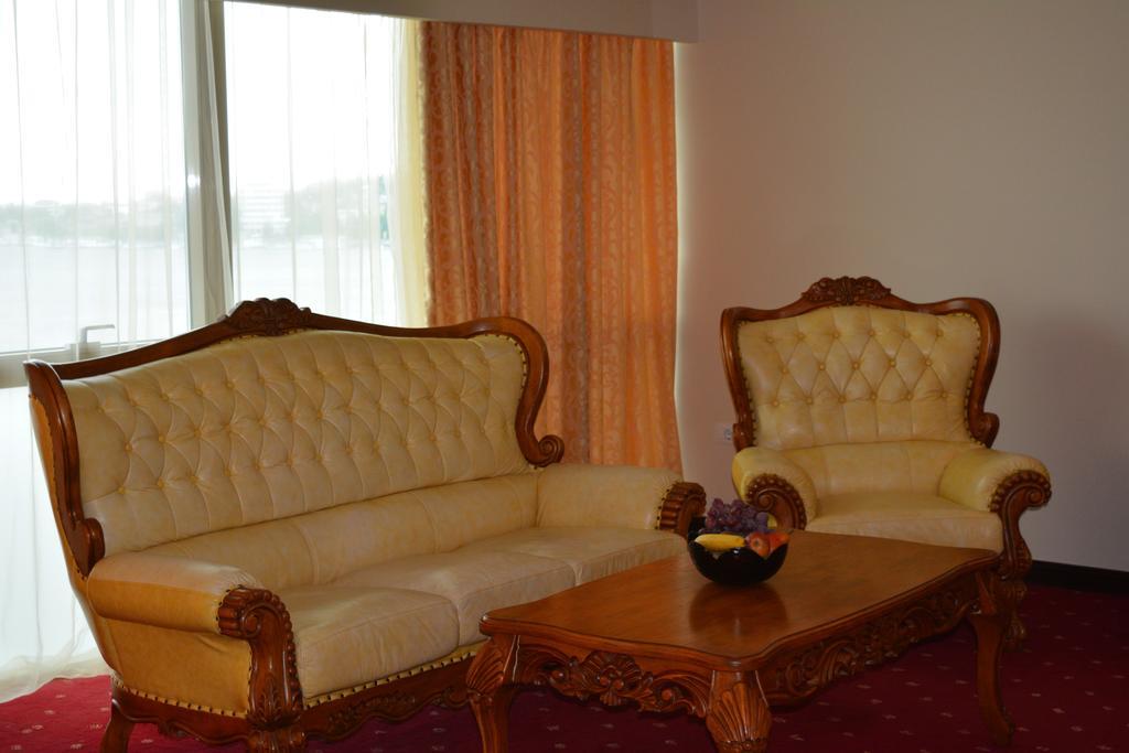 Hotel Esplanada Tulcea Exteriér fotografie